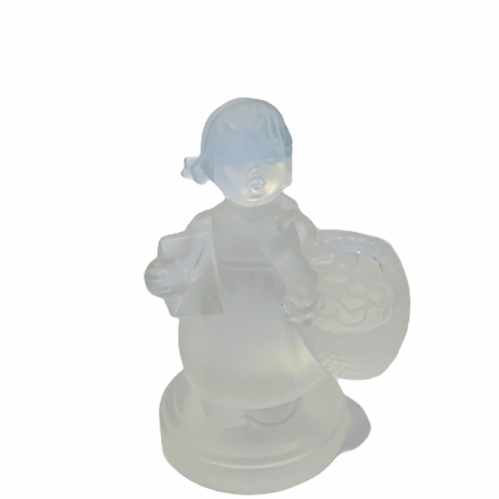 Hummel Goebel crystal figurine Visiting Invalid